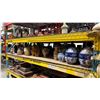Image 1 : SHELF OF ASIAN & AFRICAN MOTIF STATUES, GLASS VASES & OTHER DECOR ITEMS