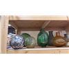 Image 2 : SHELF OF ASSORTED VINTAGE GLASS DECOR VASES & JARS