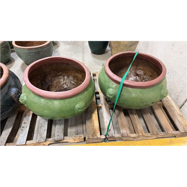 PAIR OF LARGE GREEN CERAMIC PLANTER POTS APPROX 2.1'W X 1.7'H
