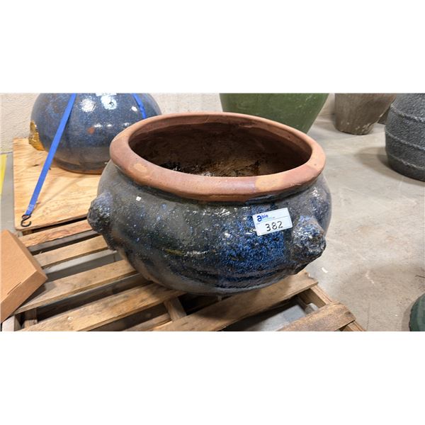 PAIR OF BLUE LARGE CERAMIC PLANTER POTS APPROX 2.3'W X 1.8'H