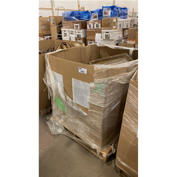 LARGE PALLET BOX FILLED WITH ASSORTED BASKETS
