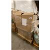 Image 8 : PALLET OF ASSORTED SHOW PROPS AND DECORATIONS - TOWELS, BLANKETS, HOUSEHOLD ITEMS AND MORE