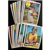 Image 1 : 1985 TOPPS BASEBALL COLLECTION - 25 CARDS