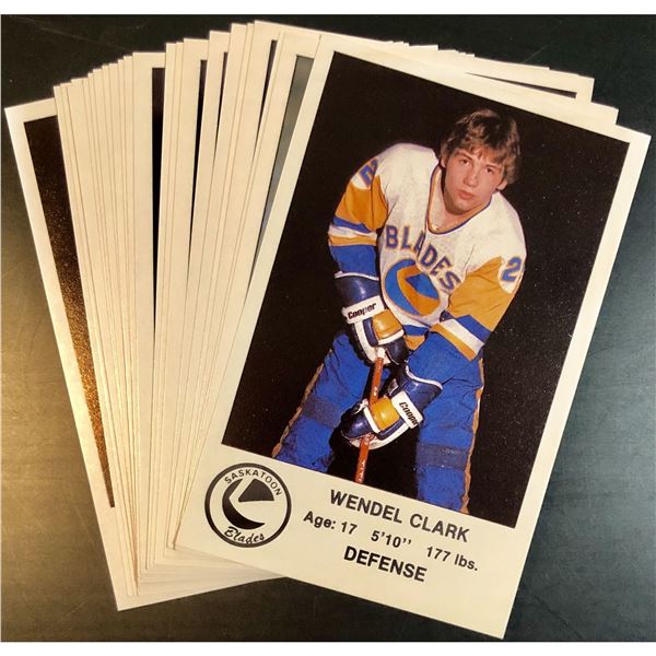1983-84 SASKATOON BLADES (WHL) TEAM SET - WENDEL CLARK