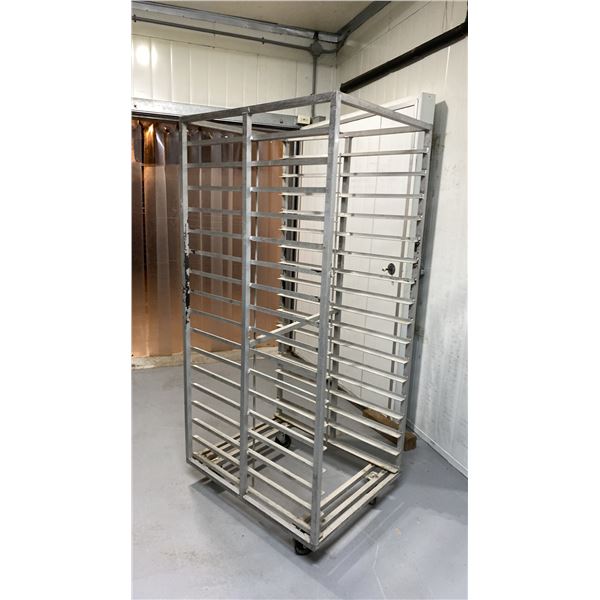 40 TRAY ALUMINUM MOBILE COMMERCIAL BAKERS RACK *NO COMMERCIAL BAKING TRAYS INCLUDED*