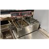 Image 1 : WINCO COUNTERTOP ELECTRIC 2 BASKET DEEP FRYER