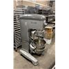 Image 2 : HOBART LEGACY HL662 COMMERCIAL LARGE QUART MIXER