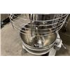 Image 3 : HOBART LEGACY HL662 COMMERCIAL LARGE QUART MIXER