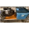 Image 5 : 7 TIER 36"W X 18"D X 76"H MOBILE COMMERCIAL METRO STYLE RACKING SYSTEM WITH KNIVES, WOKS, CUTLERY,