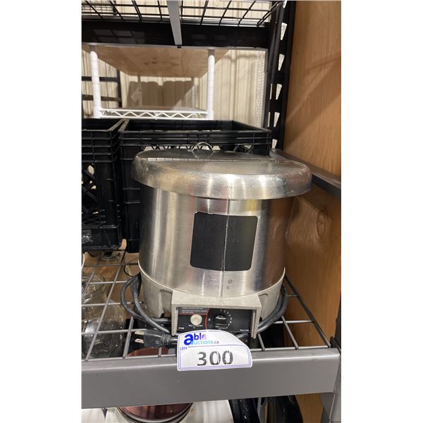 VOLLRATH CAYENNE ELECTRIC SINGLE POT FOOD WARMER WITH PLASTIC TRANSPORT CRATE