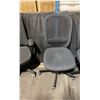 Image 2 : 4 ADJUSTABLE MESH BACK MOBILE OFFICE CHAIRS