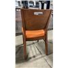 Image 2 : MEDIUM WOOD TONE SOLID BACK PADDED COMMERCIAL RESTAURANT DINING CHAIR