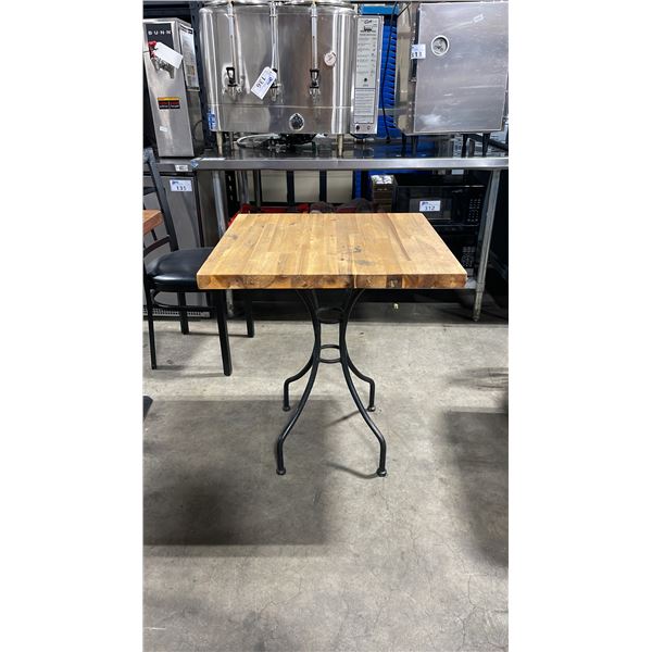 BUTCHER BLOCK  WOOD TOP SINGLE PEDESTAL 26" X 24" RESTAURANT TABLE 30"H