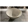 Image 2 : LARGE BOX OF ASSORTED RESTAURANT DISHWARE