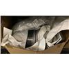 Image 2 : LARGE BOX OF ASSORTED RESTAURANT DISHWARE