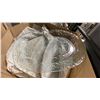 Image 3 : LARGE BOX OF ASSORTED RESTAURANT DISHWARE