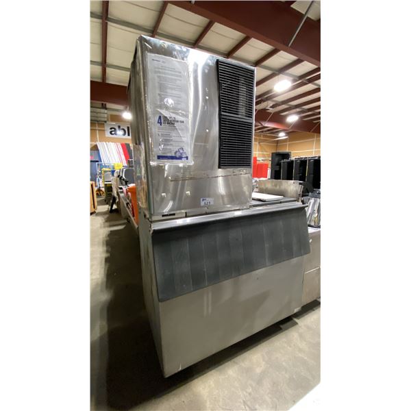 KOSHIZAKI KM-900MAH COMMERCIAL ICE MAKER WITH LARGE SCALE ICE HOPPER