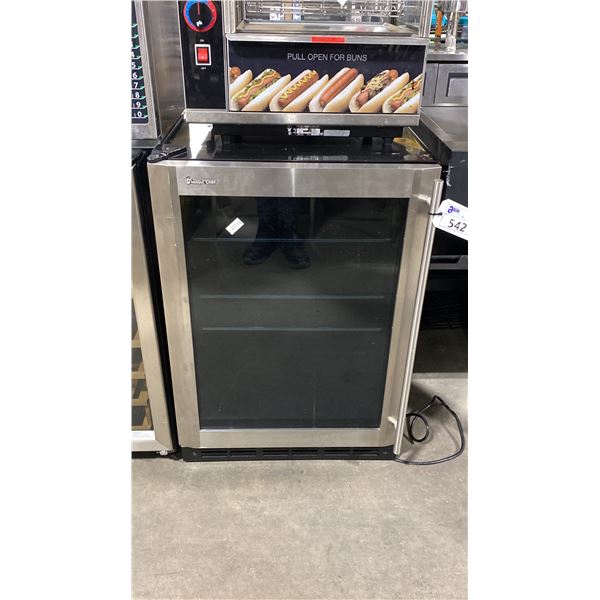 MAGIC CHEF MCBC58DSTF STAINLESS STEEL GLASS FRONT SINGLE DOOR WINE COOLER