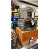 Image 2 : CUISINART & SODIR TOASTER OVENS & WOODEN TRANSPORT CRATE
