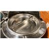 Image 2 : VOLLRATH STAINLESS STEEL ROLL TOP CHAFING DISH