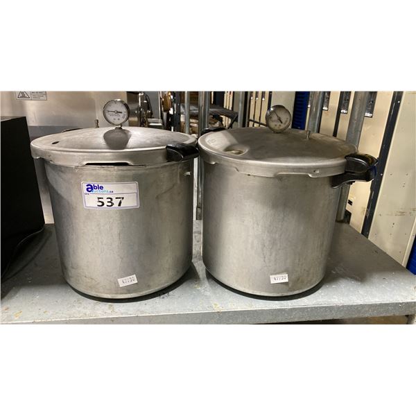 PAIR OF STAINLESS STEEL PRESSURE CANNER/COOKER