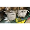 Image 6 : STAINLESS STEEL STOCK POTS, FRYING PANS, PIZZA PANS, COOKING POTS, RICE COOKER *NO LID* & ASSORTED