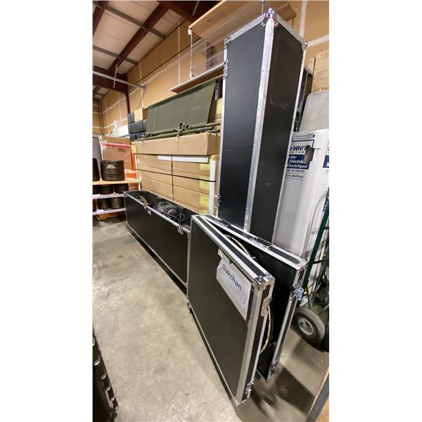 MOBILE ROAD CASE WITH ELECTRIC TURNTABLE, LARGE MOBILE ROADCASE WITH COMMERCIAL POWER, ELECTRIC