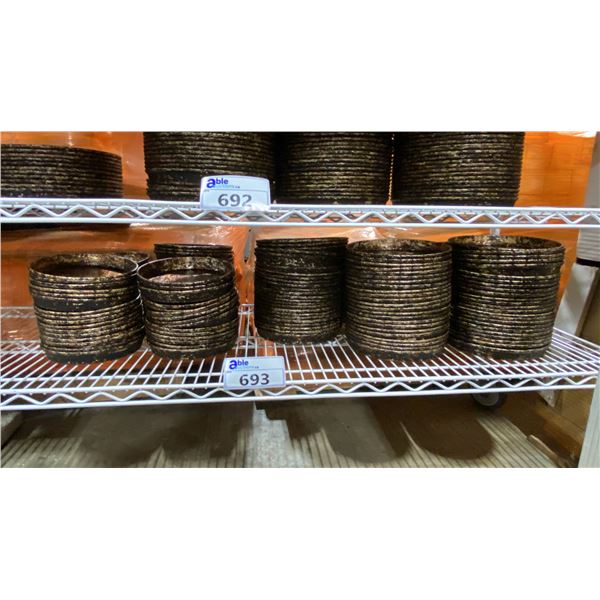 SHELF OF ASSORTED COMMERCIAL PIZZA PANS