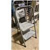 Image 5 : MASTERCRAFT ALUMINUM 17' EXTENSION LADDER & 2 METAL FOLDING STEP STOOLS