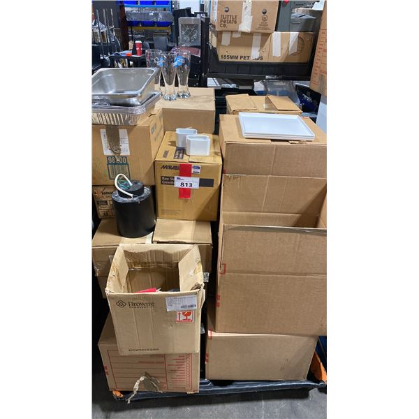 PALLET OF ASSORTED PLASTIC INSERTS, TAKE-OUT CONTAINERS, POT LIGHTS & EVENT GEAR *MUST TAKE ALL*