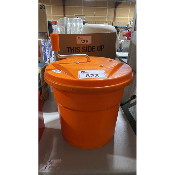 DYNAMIC ORANGE COMMERCIAL HAND OPERATED SALAD SPINNER