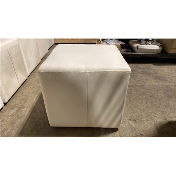 SHELF OF 10 WHITE VINYL COMMERCIAL EVENT DISPLAY CUBES / OTTOMANS