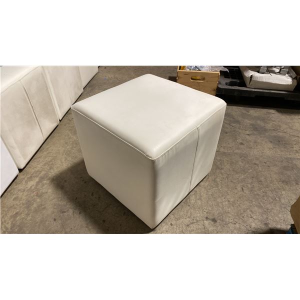 SHELF OF 10 WHITE VINYL COMMERCIAL EVENT DISPLAY CUBES / OTTOMANS