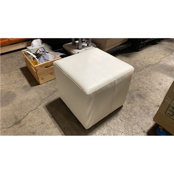 SHELF OF 10 WHITE VINYL COMMERCIAL EVENT DISPLAY CUBES / OTTOMANS