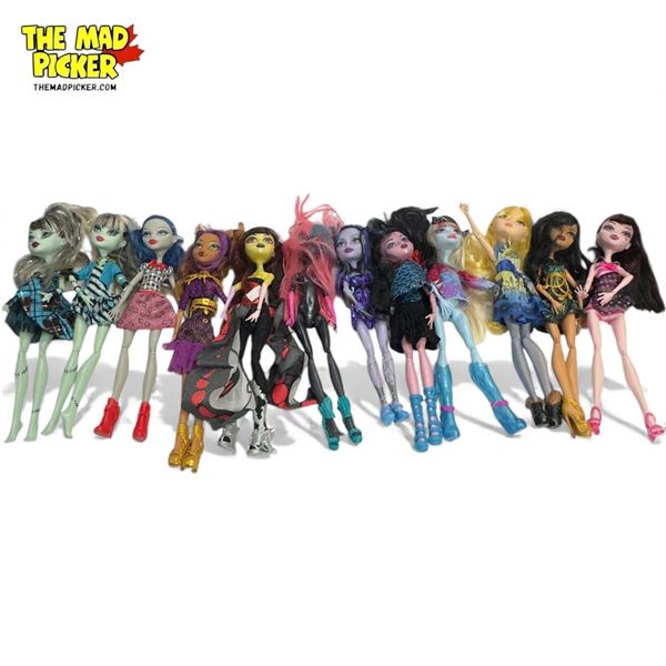 12x Monster High Dolls