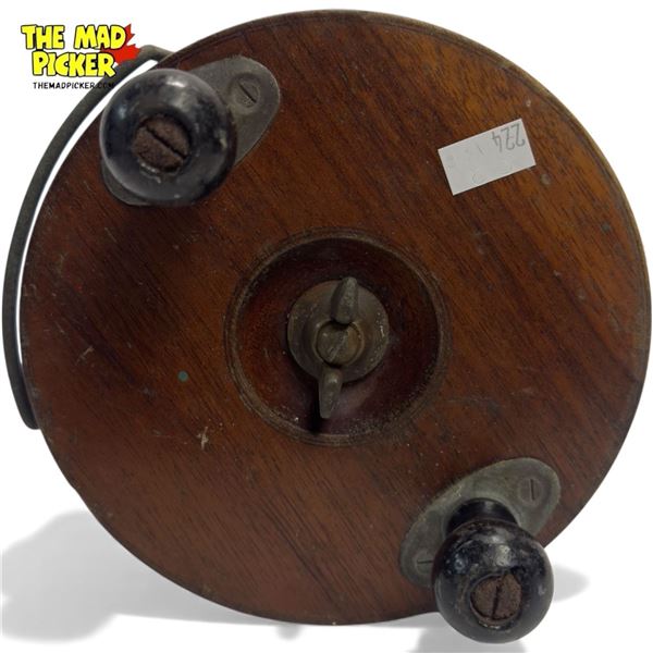 Vintage Peetz Wooden Fishing Reel
