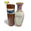 Image 5 : 3x Asian Porcelain Collectibles: 2x Vases & Ginger Jar