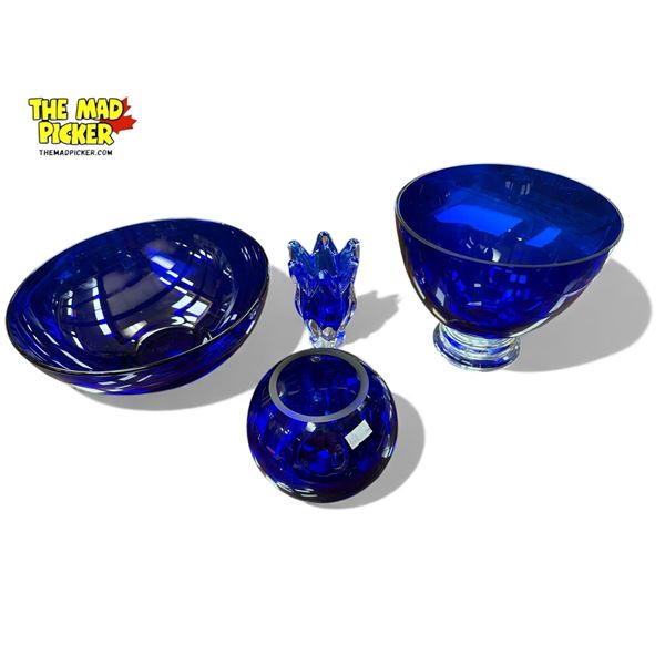 4x Cobalt Blue Glass Collectibles: Vases & Bowl