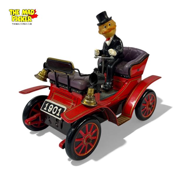 Vintage Tin Litho Battery Operated "Shaking Antique Car" or "1901 Car" Made by Cragstan