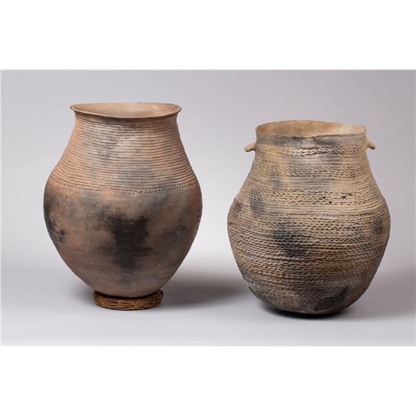 Two Large Exceptional Mesa Verde Cooking Pots, Ca  575 - 1300 AD
