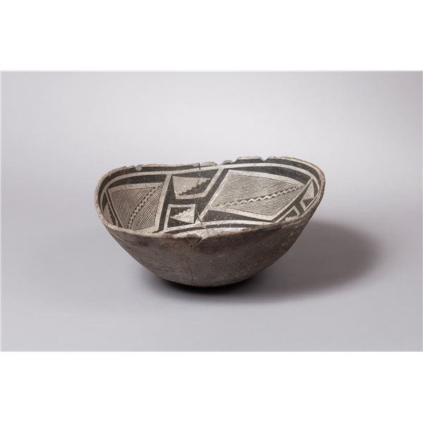 Classic Mimbres Black-on-White Geometric Bowl, Ca 1000 - 1130 AD