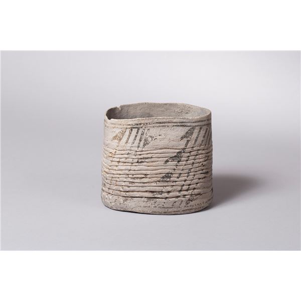 Scarce Piedra Coiled Black on Gray Seed Jar, Ca 850 - 950 AD