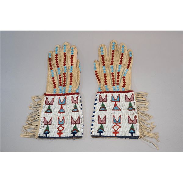 Sioux Beaded Guantlets