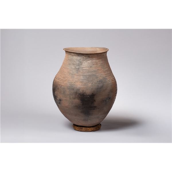 Incredible Ancient Tall Mesa Verde Corrugated Cooking Pot, Ca 575 - 1300 AD