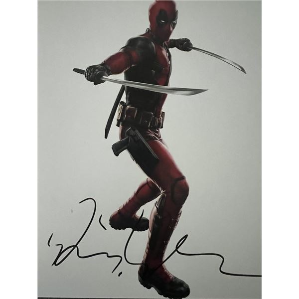 Deadpool Ryan Reynolds signed movie photo
