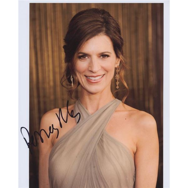 Entourage Perrey Reeves signed photo
