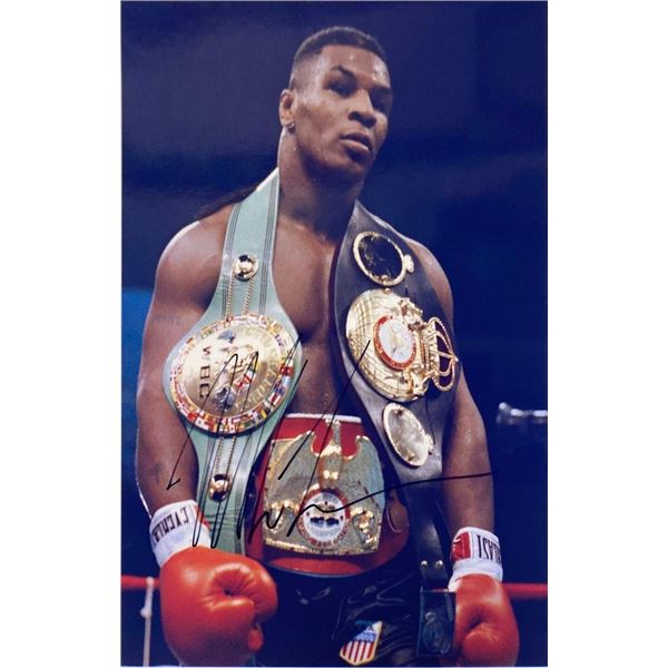 Heavyweight boxer Mike Tyson facsimile signed photo. 8x10 inches.