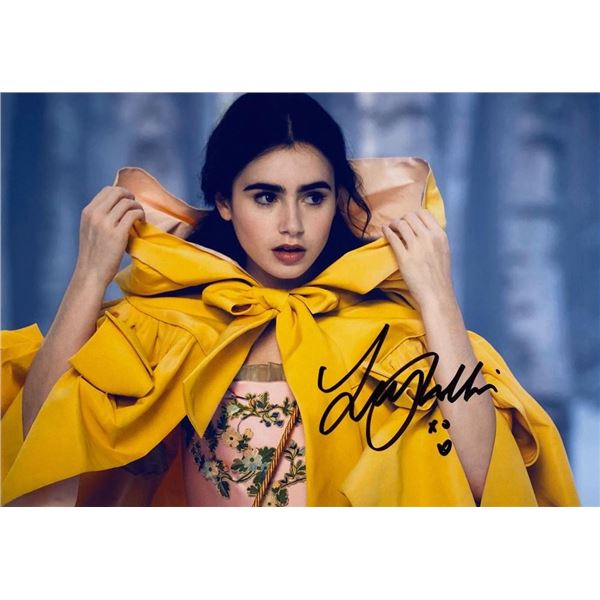 Mirror Mirror Lily Collins facsimile signed movie photo