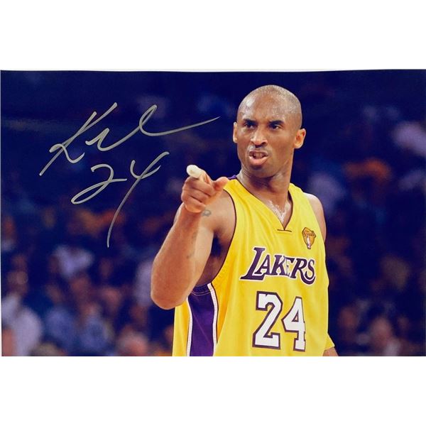 LA Lakers Kobe Bryant facsimile signed photo.