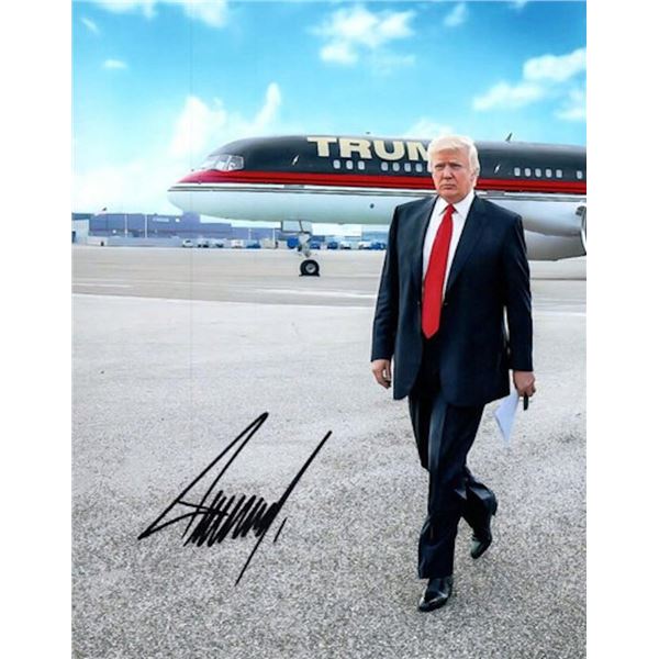 US President Donald Trump facsimile signed photo